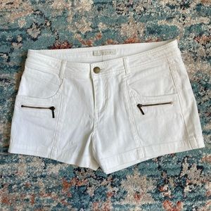 Hinge White Shorts Size 2 Mid Rise
